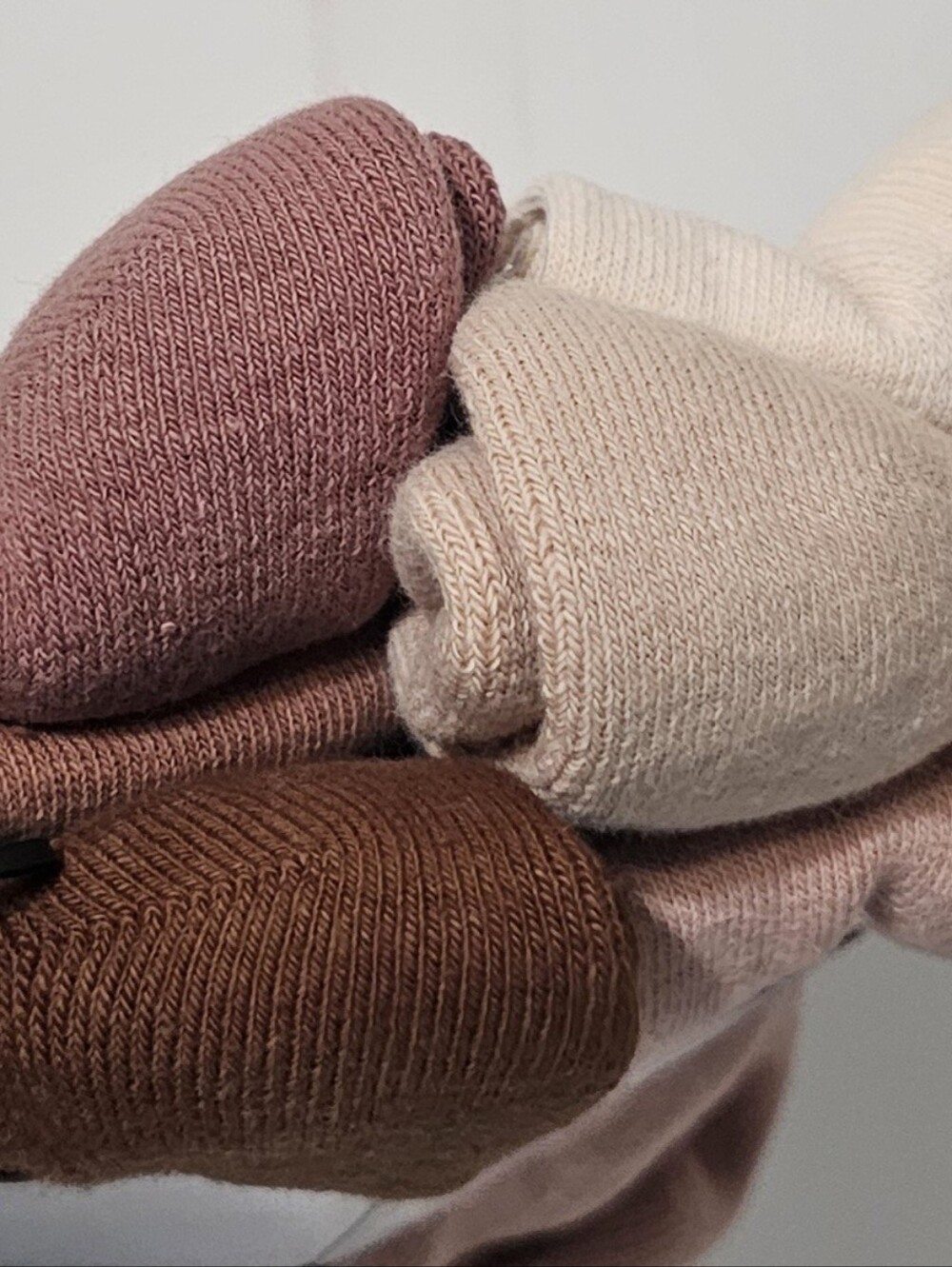 Nike Everyday Plus Crew Socks in Cream and Mauve (6-Pack) W10-13 Or M8-12 - Picture 2 of 2